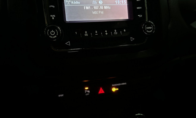 Jeep Renegade1.8 4x2 Flex 16V Aut. 2017 Flex-12