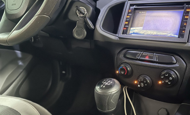 Chevrolet Onix Hatch LS 1.0 FlexPower 2014 — Excelente Oportunidade Abaixo da FIPE!-11
