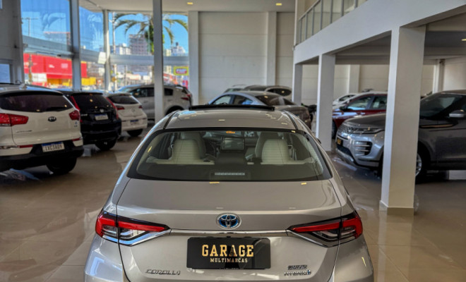 Toyota Corolla Altis Prem. 1.8 Aut. (Híbrido) 2024 Flex-1