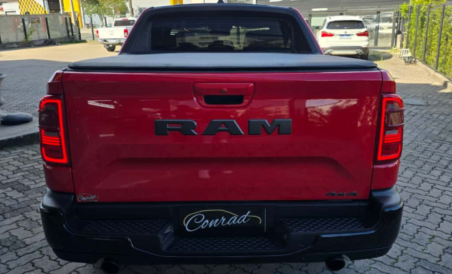 RAM RAMPAGE R/T HURRIC. 4 2.0 TB CD 4X4 Aut. 2024 Gasolina-4