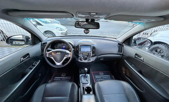 Hyundai i30 2.0 16V 145cv 5p Aut. 2011 Gasolina-3