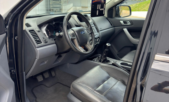RANGER LIMITED 2.5 FLEX 2014 - A picape completa, com procedência impecável!-9