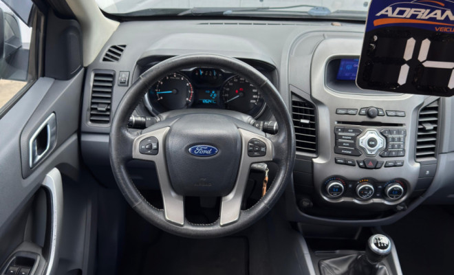 RANGER LIMITED 2.5 FLEX 2014 - A picape completa, com procedência impecável!-12