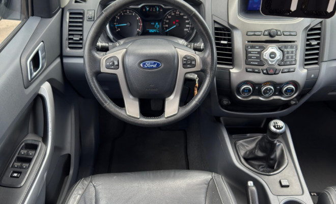 RANGER LIMITED 2.5 FLEX 2014 - A picape completa, com procedência impecável!-16