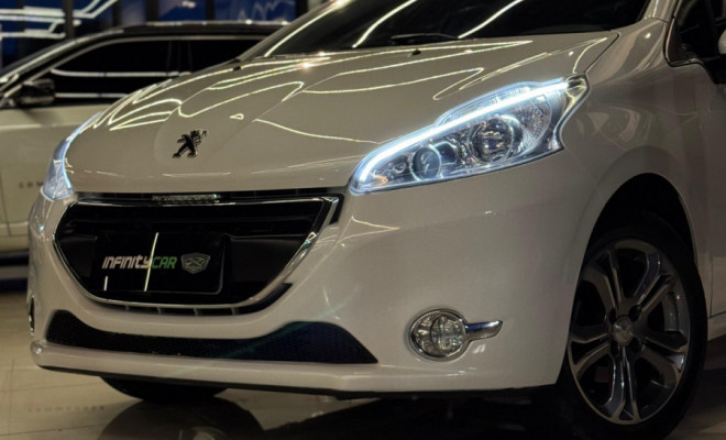 Peugeot 208 Griffe 1.6 Flex 16V 5p Aut. 2014 Flex-1