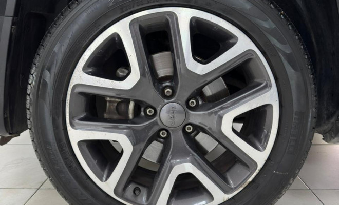 Renegade Longitude 2021: desempenho, segurança e presença em cada detalhe.-6