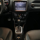 Renegade Longitude 2021: desempenho, segurança e presença em cada detalhe.-3