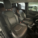 Renegade Longitude 2021: desempenho, segurança e presença em cada detalhe.-4