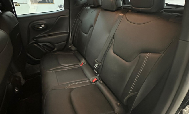 Renegade Longitude 2021: desempenho, segurança e presença em cada detalhe.-5