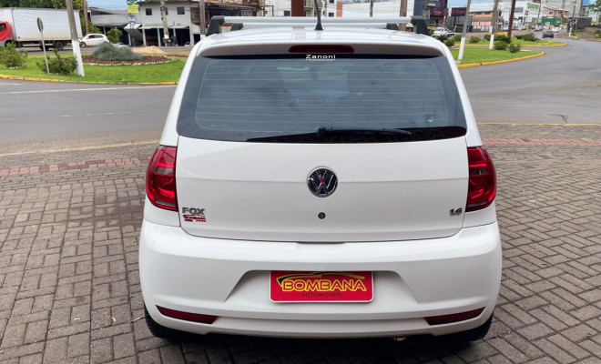 VW - VolksWagen Fox 1.6 Mi Total Flex 8V 5p 2013 Flex-2