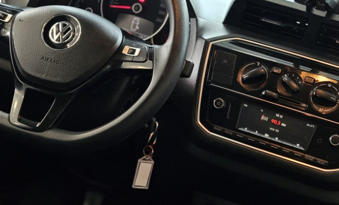 VW - VolksWagen up! Connect 1.0 TSI Total Flex 12V 5p 2020 Flex-8