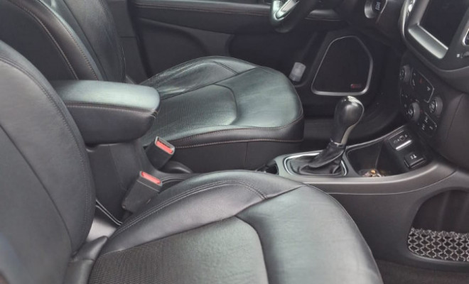 Jeep COMPASS LONGITUDE 2.0 4x2 Flex 16V Aut. 2018 Flex-9