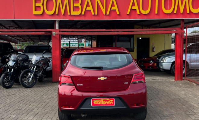 GM - Chevrolet ONIX HATCH LT 1.0 8V FlexPower 5p Mec. 2019 Flex-2
