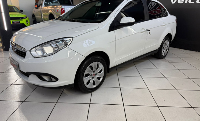Fiat Grand Siena ATTRAC. 1.4 EVO F.Flex 8V 2016 Flex-10
