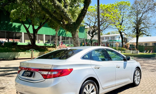 Hyundai AZERA 3.0 V6 24V 4p Aut. 2015 Gasolina-9