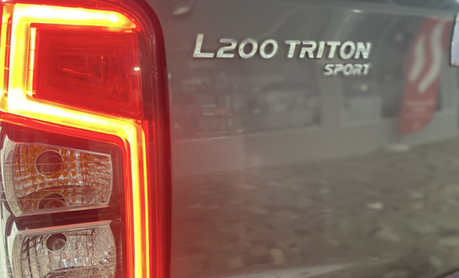 Mitsubishi L200 Triton Sport Blindada! Raridade-20