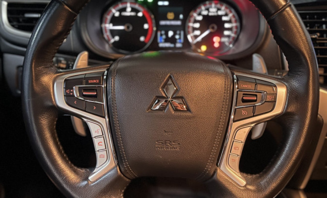 Mitsubishi L200 Triton Sport Blindada! Raridade-4