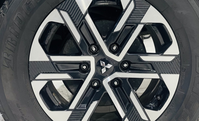 Mitsubishi L200 Triton Sport Blindada! Raridade-27