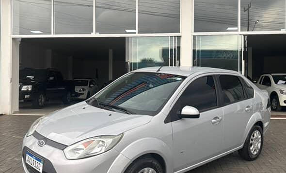 Ford Fiesta Sedan SE 1.6 8V Flex 4p 2014 Flex
