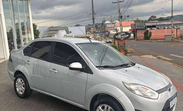 Ford Fiesta Sedan SE 1.6 8V Flex 4p 2014 Flex-0