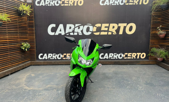 KAWASAKI NINJA 250R 2010 Gasolina   AC/TROCAS