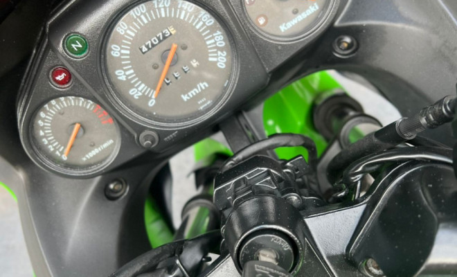 KAWASAKI NINJA 250R 2010 Gasolina   AC/TROCAS-4