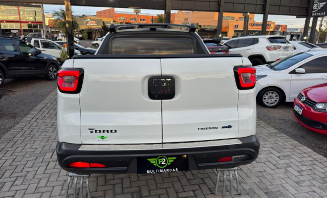 Fiat Toro Freedom 1.8 16V Flex Aut. 2017 Flex-12