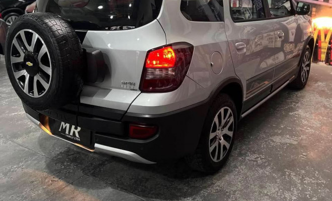 GM - Chevrolet SPIN ACTIV 1.8 8V Econo. Flex 5p Aut. 2016 Flex-5