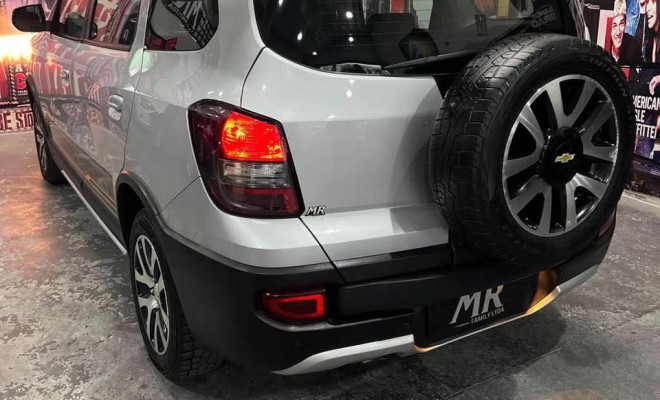 GM - Chevrolet SPIN ACTIV 1.8 8V Econo. Flex 5p Aut. 2016 Flex-2