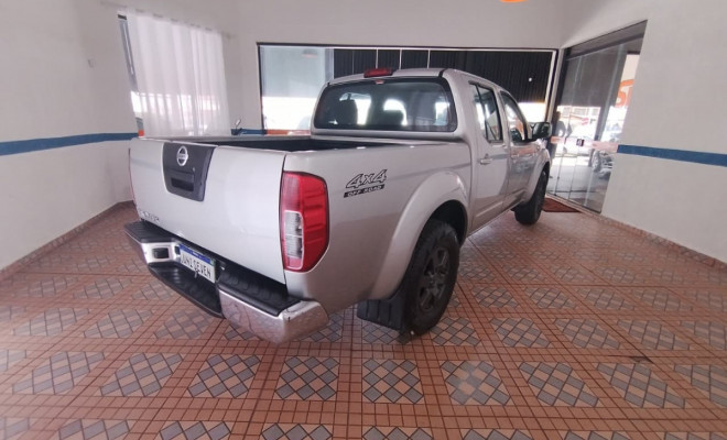 Nissan Frontier S CD 4x4 2.5 TB Diesel 2015 Diesel-4