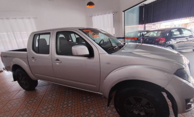Nissan Frontier S CD 4x4 2.5 TB Diesel 2015 Diesel-1