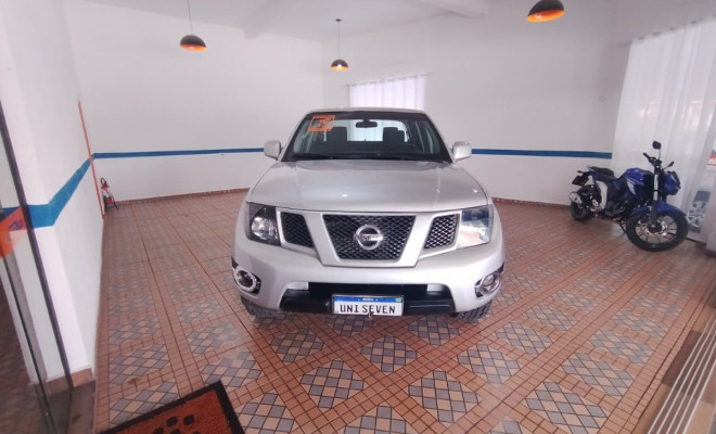 Nissan Frontier S CD 4x4 2.5 TB Diesel 2015 Diesel
