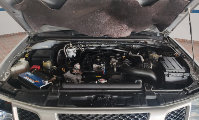 Nissan Frontier S CD 4x4 2.5 TB Diesel 2015 Diesel-13