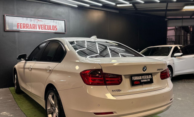 BMW 320iA 2.0 Turbo/ActiveFlex 16V/GP  4p 2013 Flex-16