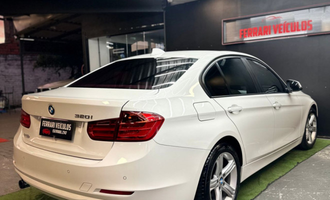 BMW 320iA 2.0 Turbo/ActiveFlex 16V/GP  4p 2013 Flex-12