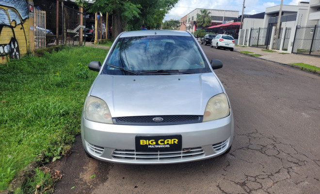 Ford Fiesta Personnalité 1.0 8V 66cv 5p 2003 Gás-1