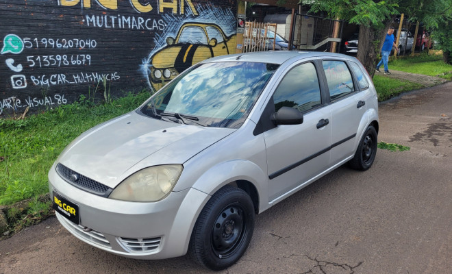 Ford Fiesta Personnalité 1.0 8V 66cv 5p 2003 Gás-13