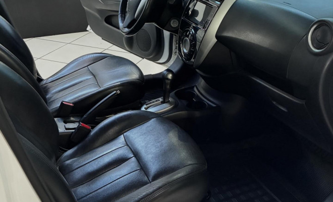 Nissan VERSA SL 1.6 16V FlexStart 4p Aut. 2017 Flex-3