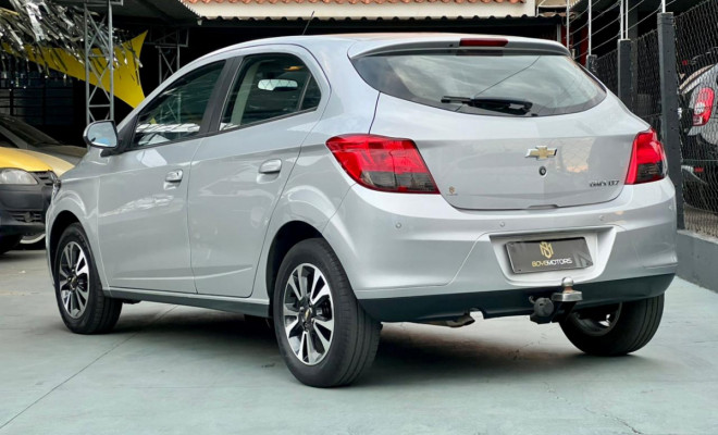 GM - Chevrolet ONIX HATCH LTZ 1.4 8V FlexPower 5p Aut. 2015 Flex-2