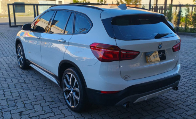 BMW X1 XDRIVE 25i Sport 2.0/2.0 Flex Aut. 2016 Gasolina-3