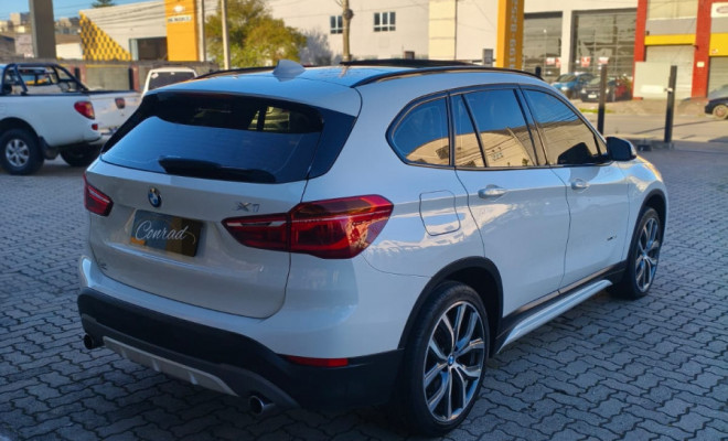 BMW X1 XDRIVE 25i Sport 2.0/2.0 Flex Aut. 2016 Gasolina-1