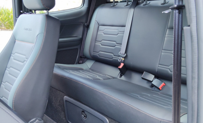 VW - VolksWagen Saveiro Extreme 1.6 Flex 16V CD Zero KM Flex-11