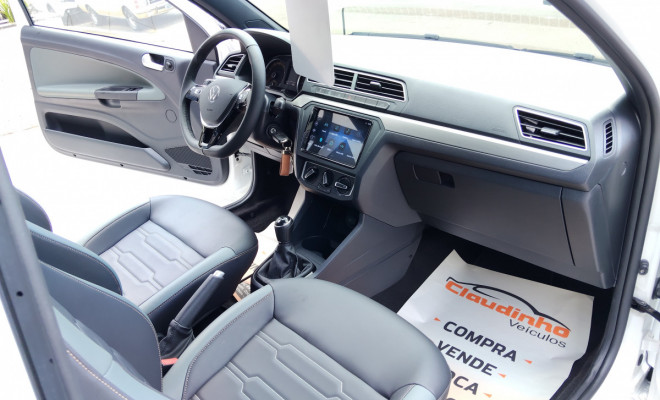 VW - VolksWagen Saveiro Extreme 1.6 Flex 16V CD Zero KM Flex-8