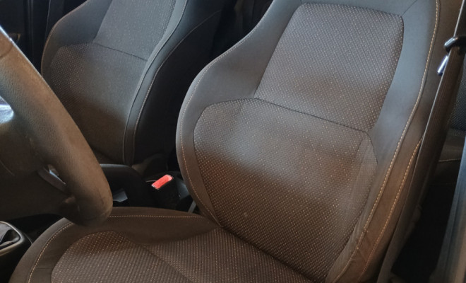 GM - Chevrolet ONIX HATCH LT 1.4 8V FlexPower 5p Mec. 2013 Flex-5