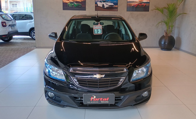 GM - Chevrolet ONIX HATCH LT 1.4 8V FlexPower 5p Mec. 2013 Flex-1
