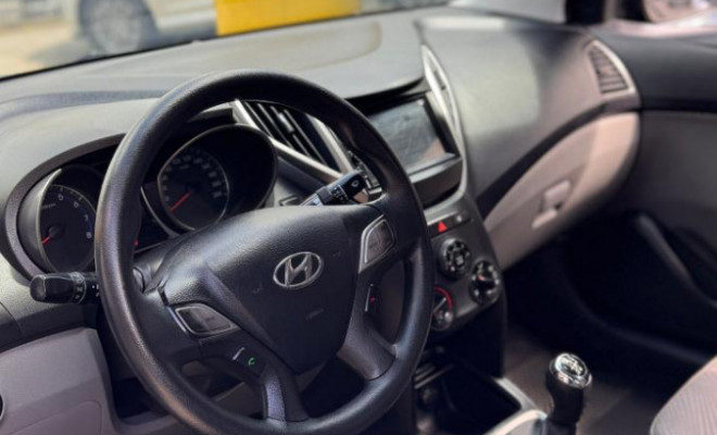 HB20S Premium 1.6 Flex 16V Mec. 2014-5