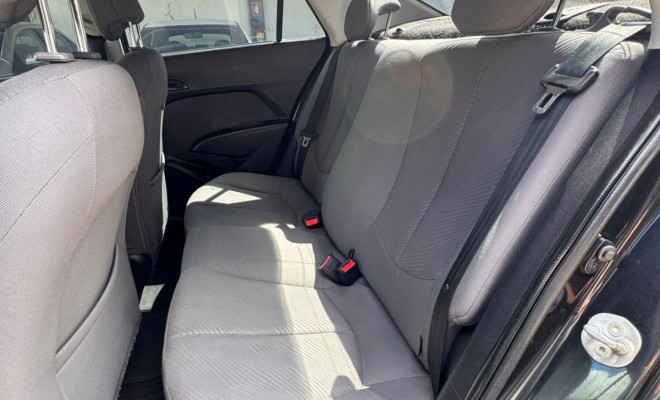 HB20S Premium 1.6 Flex 16V Mec. 2014-8