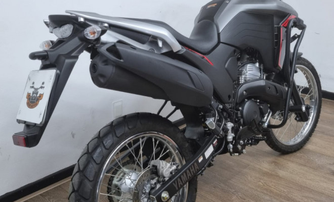 YAMAHA XTZ 250 LANDER CONNECTED 2025 Gasolina-0