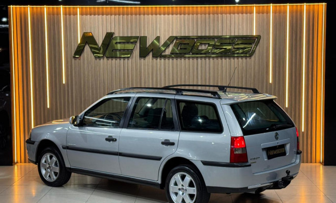 VW - VolksWagen Parati CROSSOVER 2.0 8V/ 1.0 16V TB 4p 2004 Gasolina-2