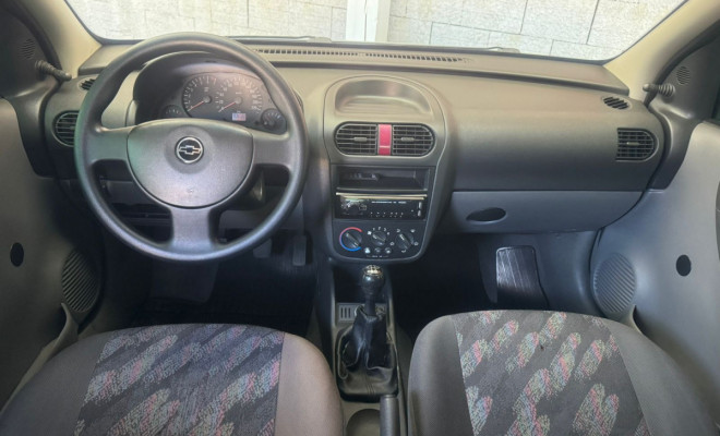 GM - Chevrolet Corsa Sedan 1.0 MPFI 8V 71cv 4p 2003 Gasolina-3